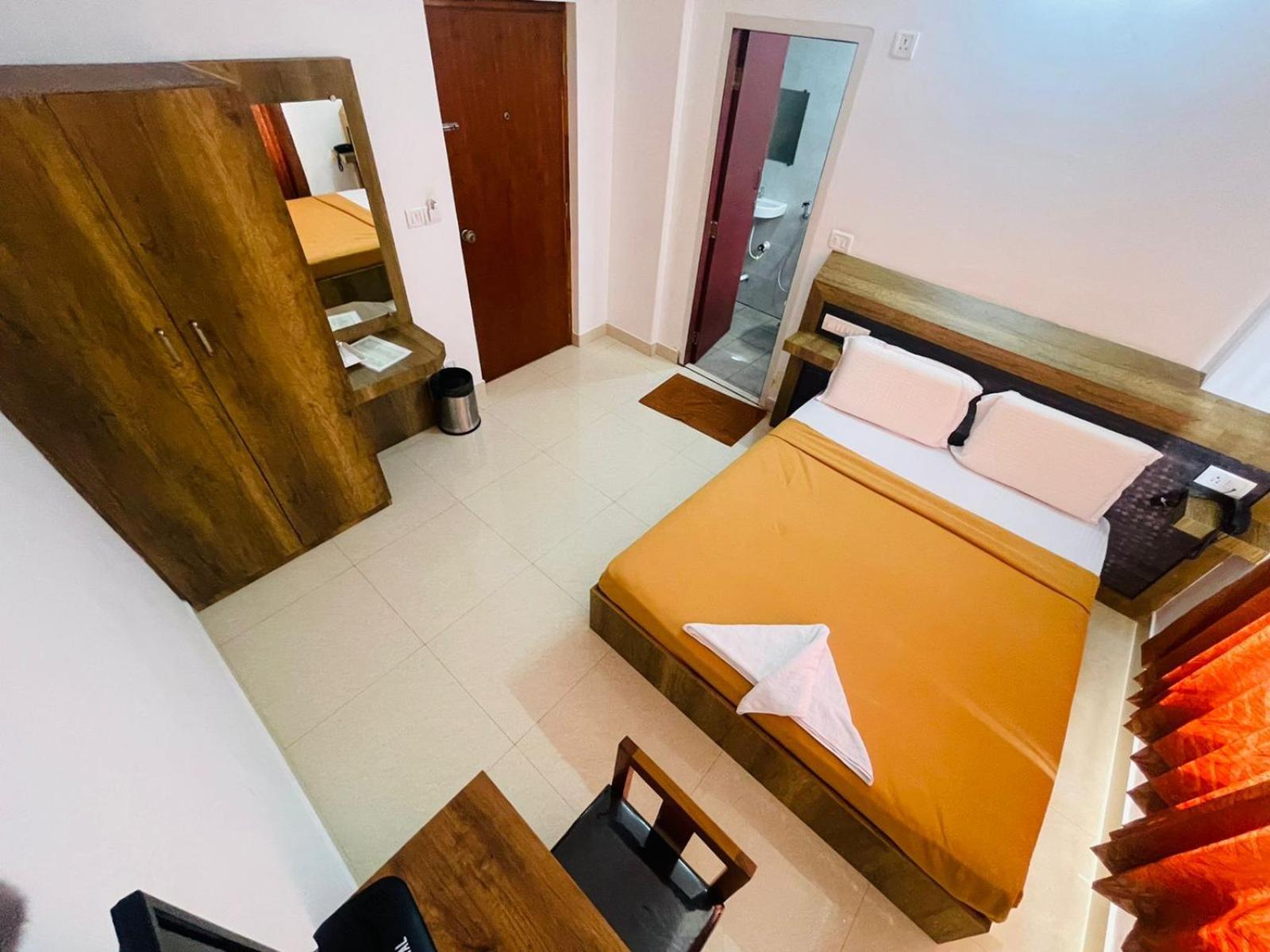 B Six Hotel Bengaluru Zewnętrze zdjęcie