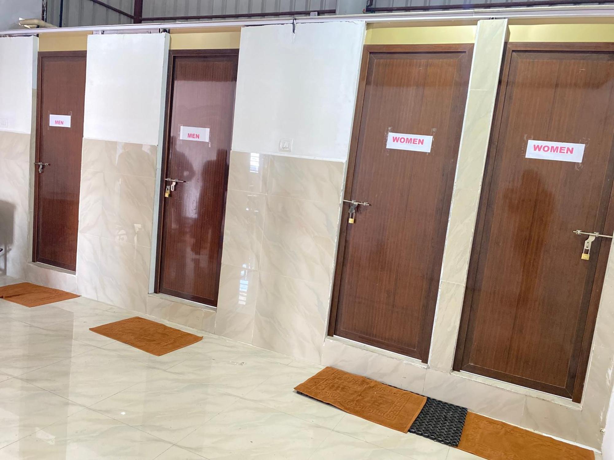 B Six Hotel Bengaluru Zewnętrze zdjęcie