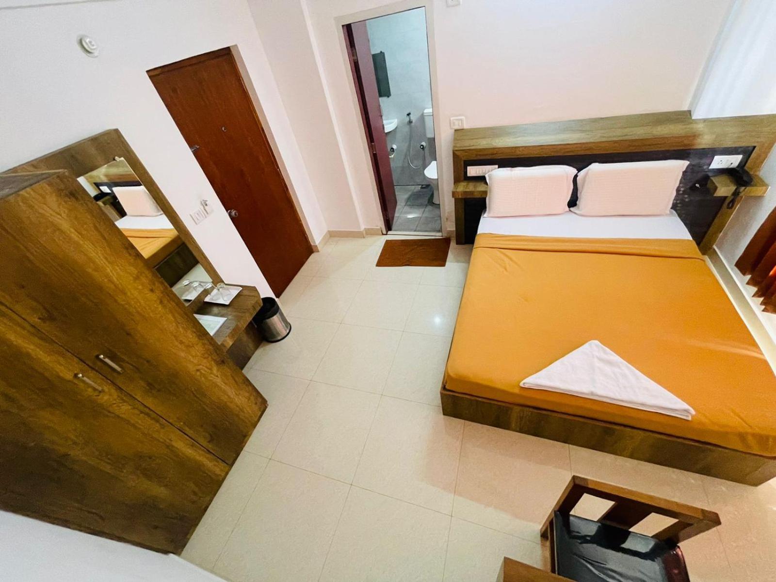 B Six Hotel Bengaluru Zewnętrze zdjęcie